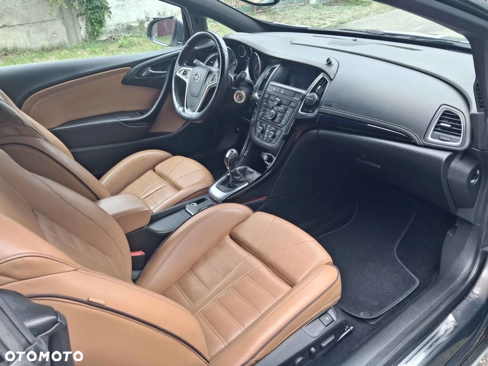 Opel Cascada 1.4 T Cosmo S&S - 20
