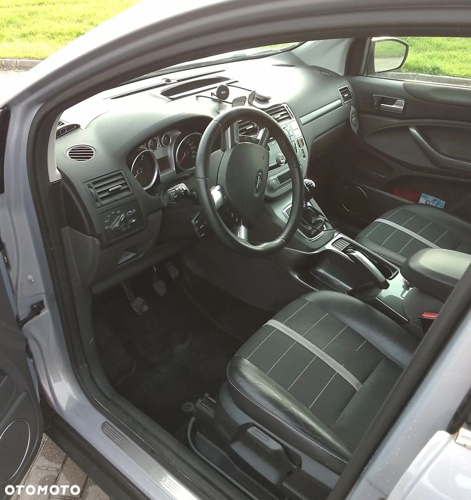 Ford Kuga - 7