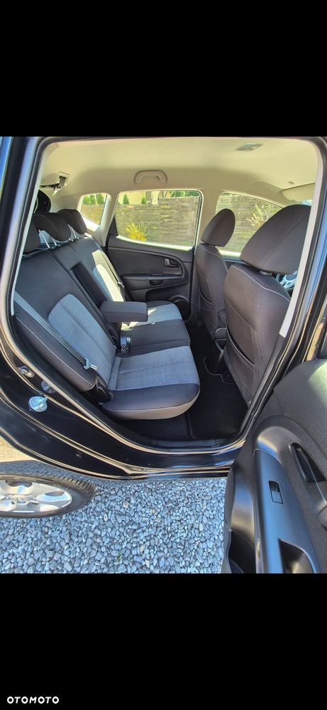 Kia Venga 1.6 CVVT Black Collection - 7