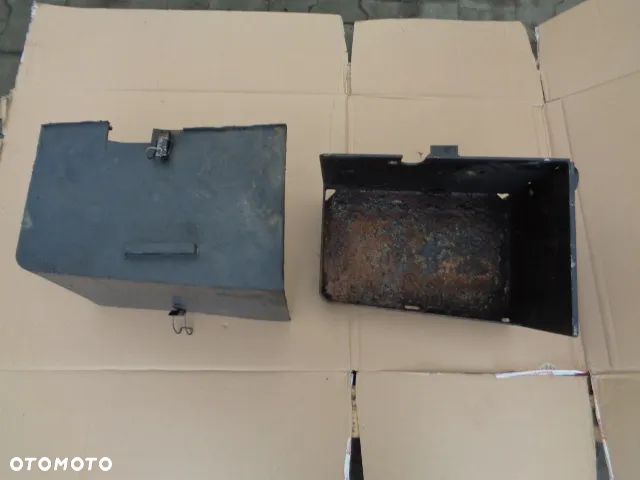 Podstawa akumulatora wspornik osłona Case 5130 - 1