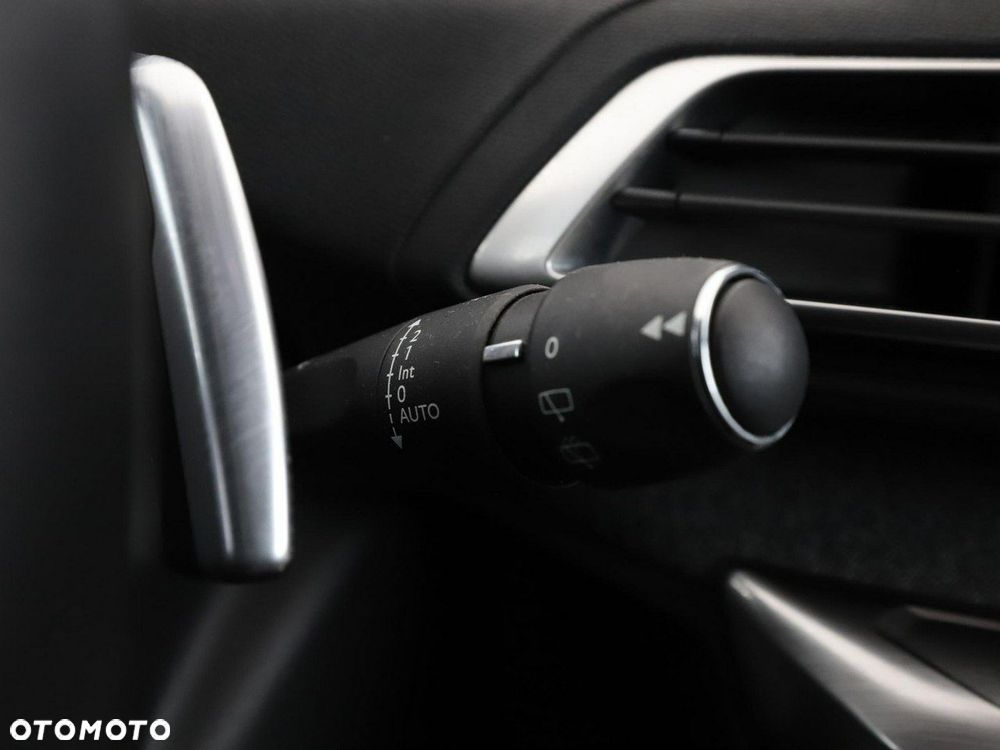 Peugeot 3008 1.6 THP Active S&S EAT6 - 36