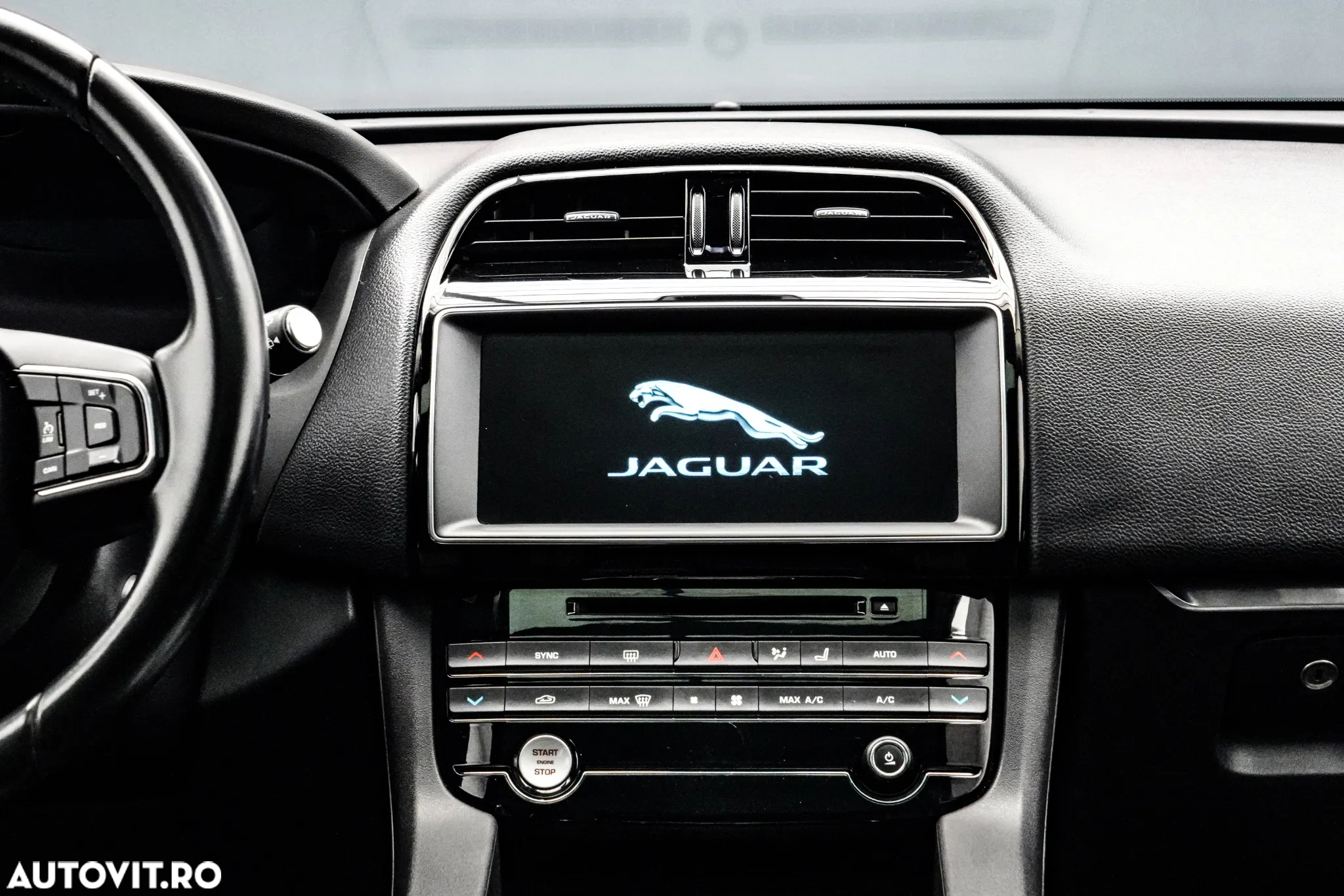 Jaguar F-Pace 20d AWD Prestige - 19