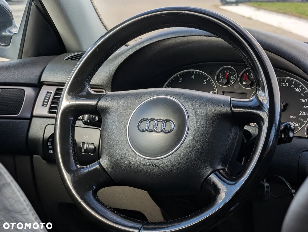 Audi A6 Avant 2.4 Quattro Tiptr - 26