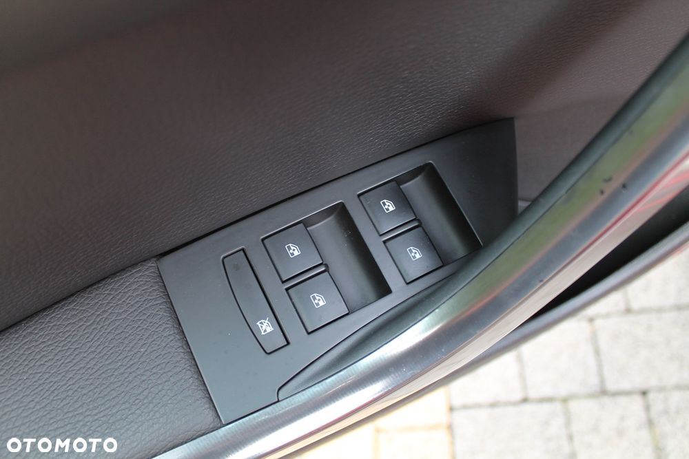 Opel Astra 1.6 Turbo Cosmo - 17