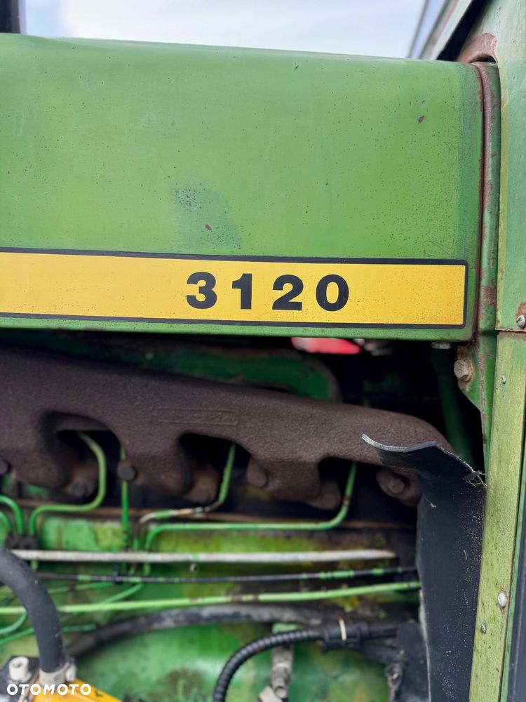 John Deere 3120 - 17