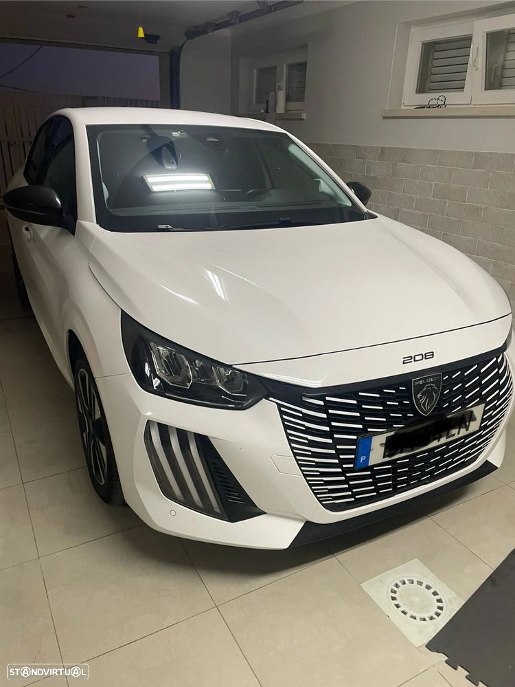 Peugeot 208 1.2 Hybrid Allure e-DCS6 - 1