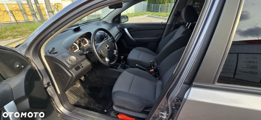 Chevrolet Aveo - 6