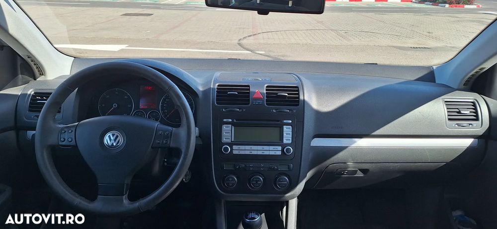 Volkswagen Jetta 1.9 TDI Comfortline - 7