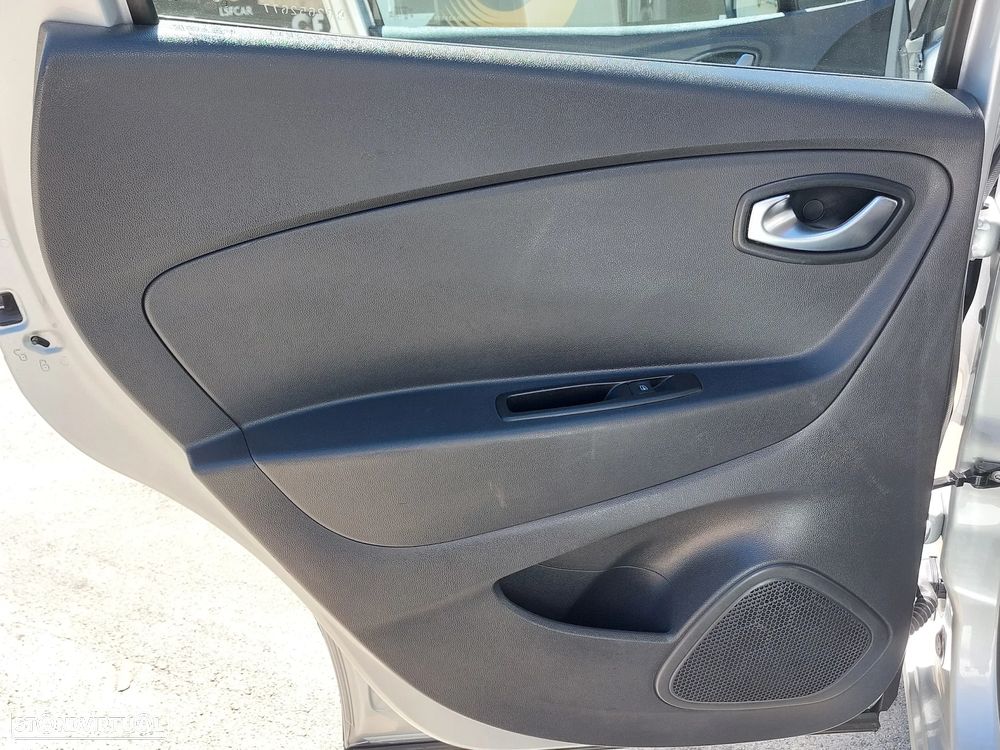 Renault Captur 1.5 dCi EDC - 15