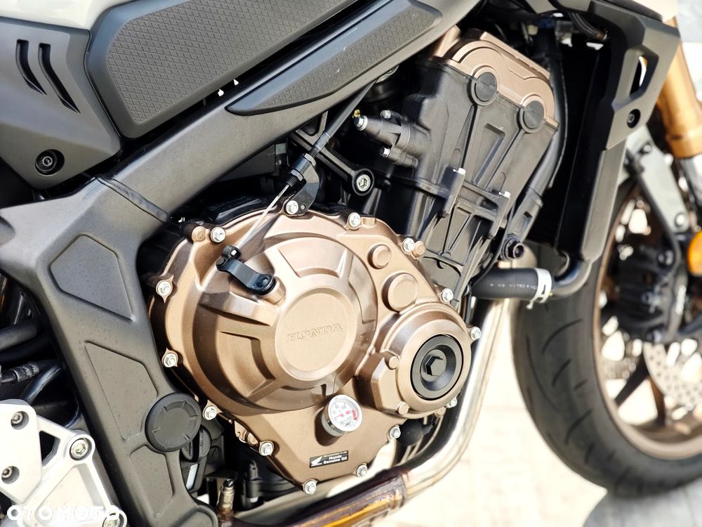 Honda CB - 24