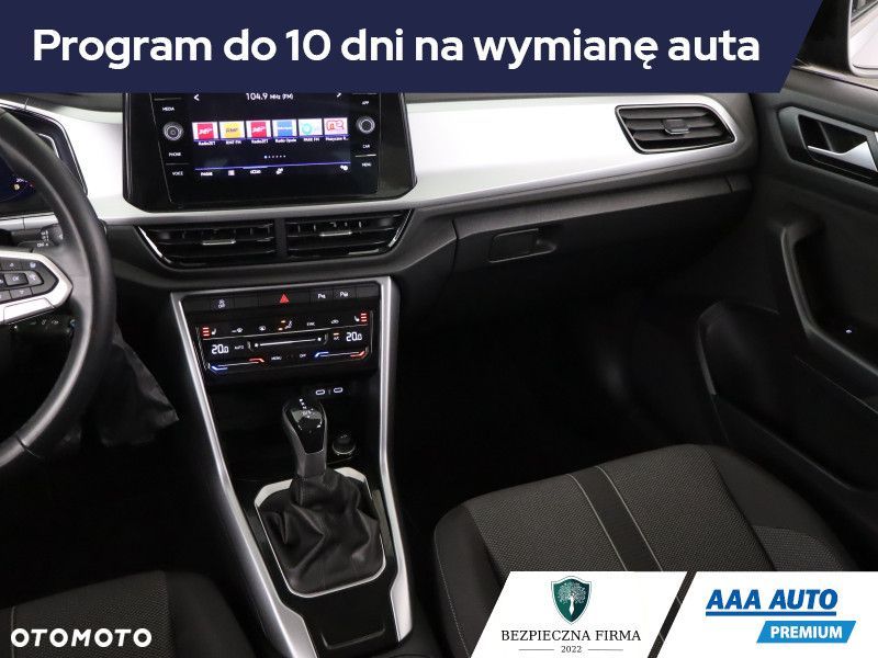 Volkswagen T-Roc - 10