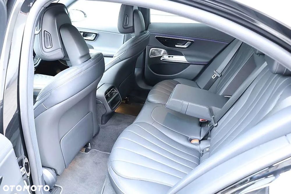 Mercedes-Benz Klasa E 220 d 4Matic 9G-TRONIC - 18