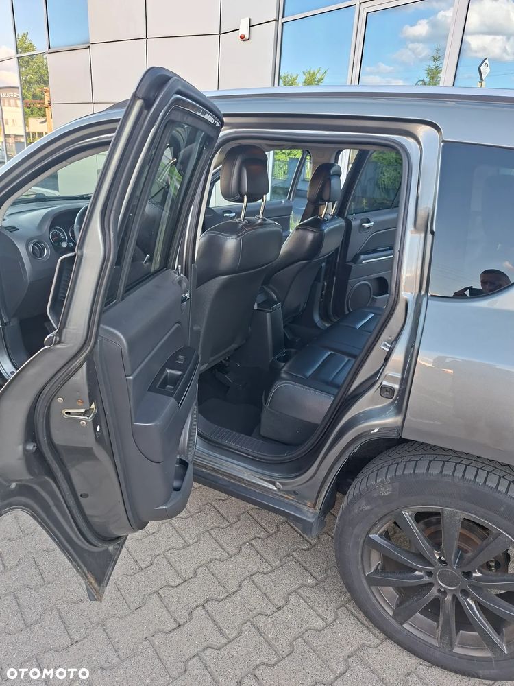 Jeep Compass - 12