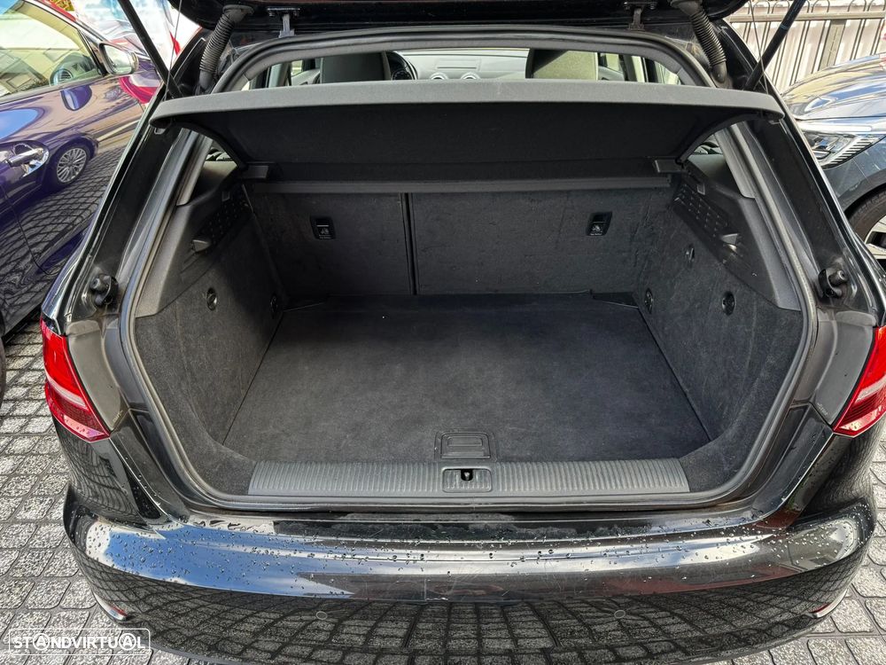 Audi A3 Sportback 1.6 TDI Advance - 7