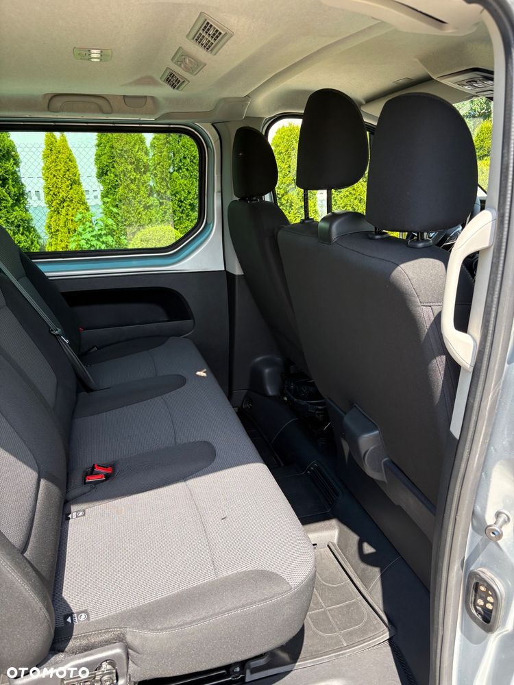 Renault Trafic 2.0 dCi - 9