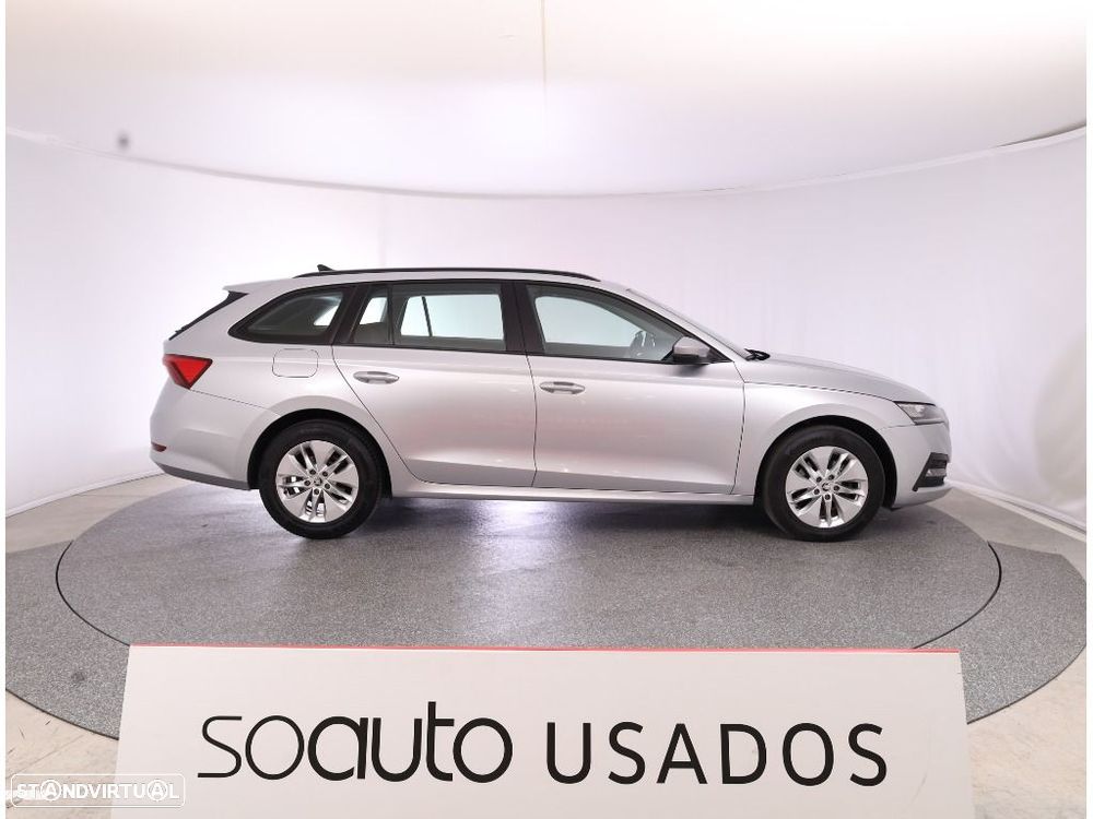 Skoda Octavia 2.0 TDI Ambition — fotografia 6