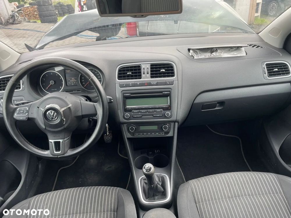 Volkswagen Polo 1.4 Style - 4