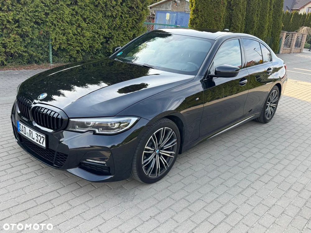 BMW Seria 3 318d Edition M Sport Shadow - 13