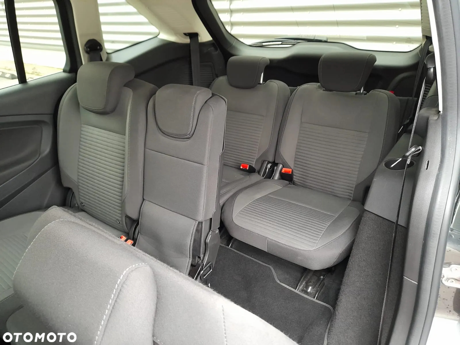 Ford Grand C-MAX Gr 1.5 TDCi Titanium - 9
