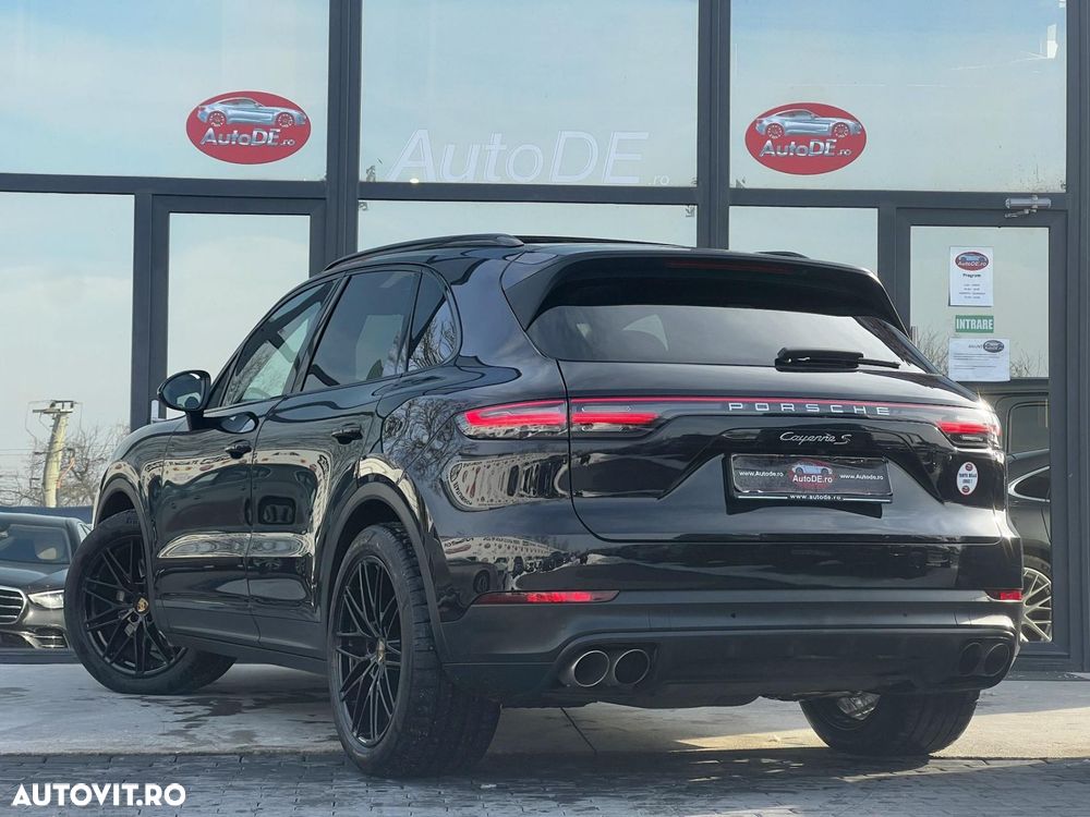 Porsche Cayenne - 3