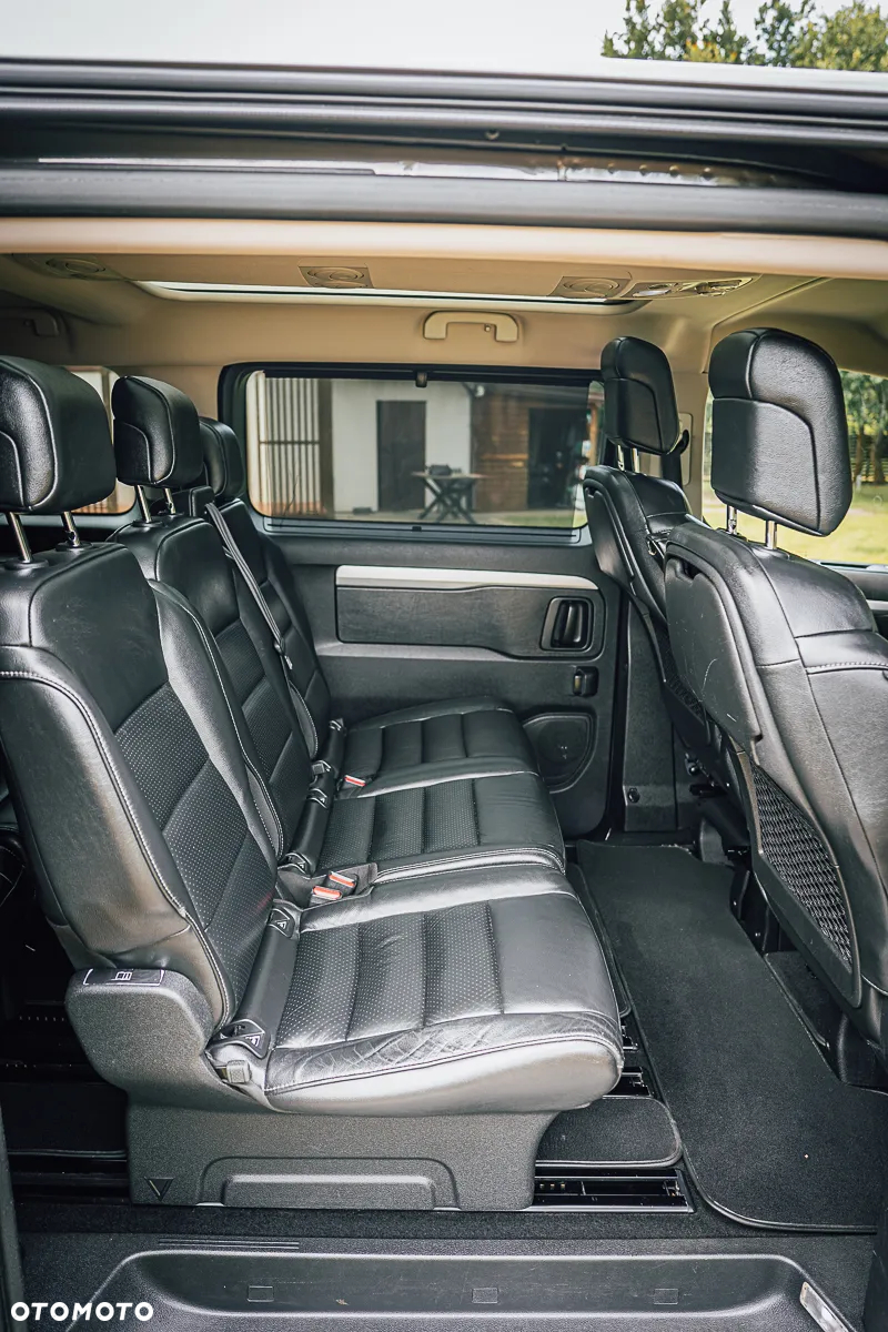 Peugeot Traveller 2.0 BlueHDi Long Business - 28