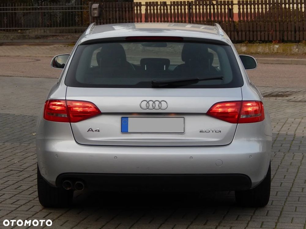 Audi A4 Avant 2.0 TDI DPF Attraction - 5
