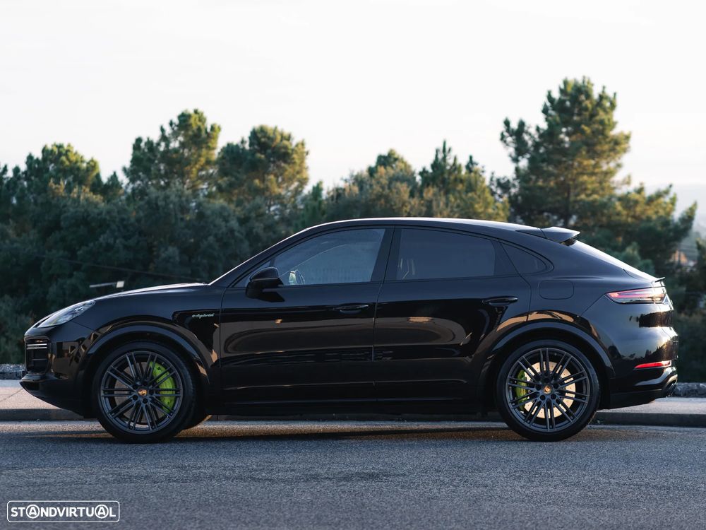 Porsche Cayenne Coupé Turbo S E-Hybrid - 3