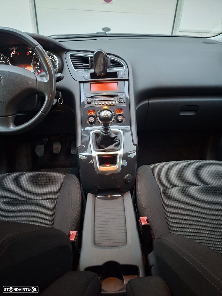 Peugeot 5008 1.6 HDi Executive - 5