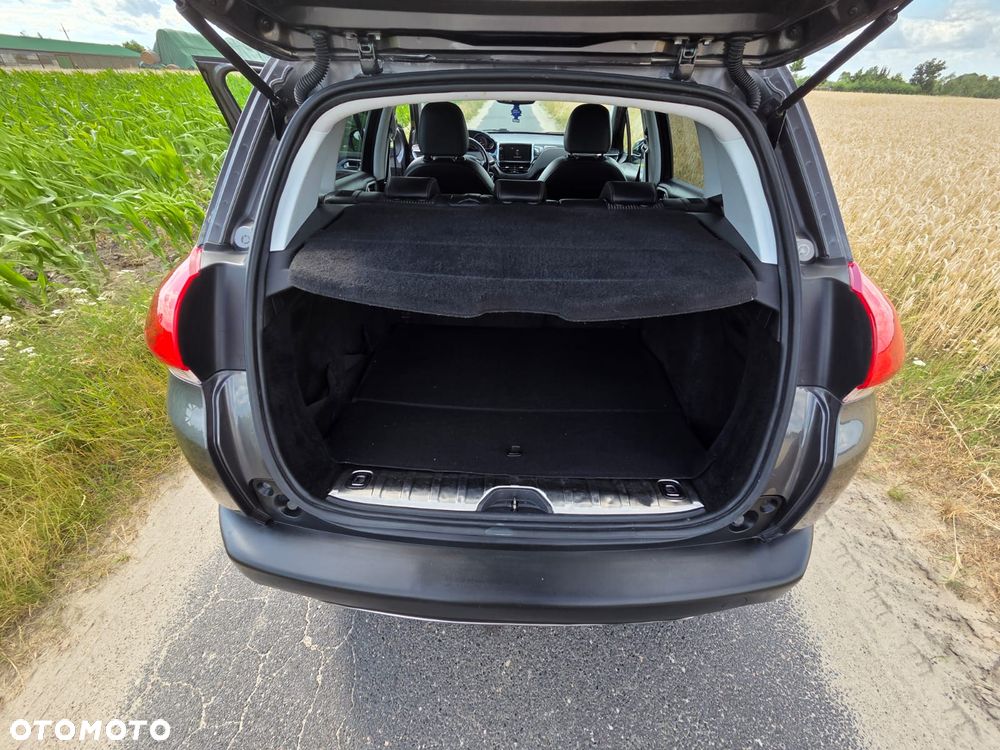 Peugeot 2008 1.6 BlueHDi Allure - 16