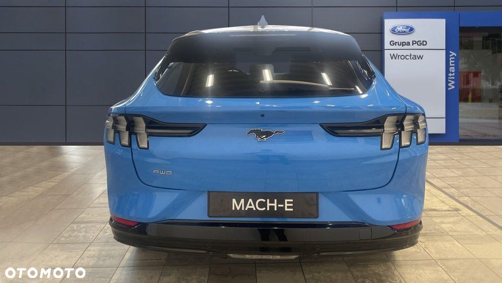 Ford Mustang Mach-E - 5