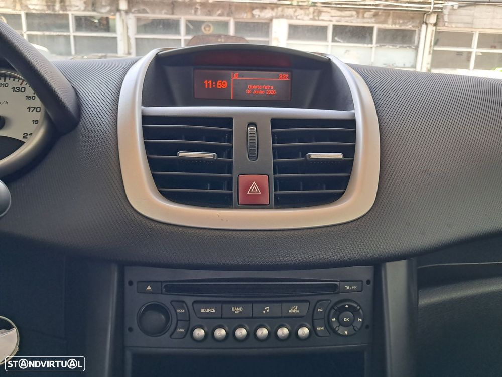 Peugeot 207 1.4 16V Active - 7
