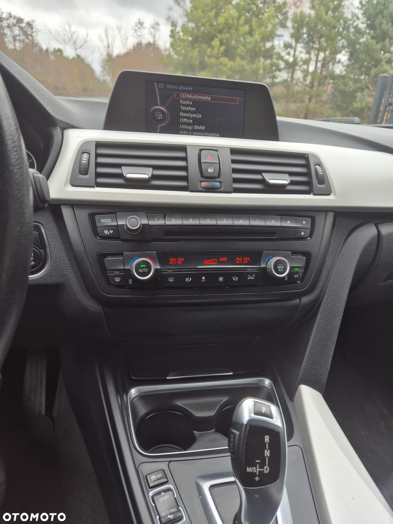 BMW Seria 3 316d Touring Sport Line - 11