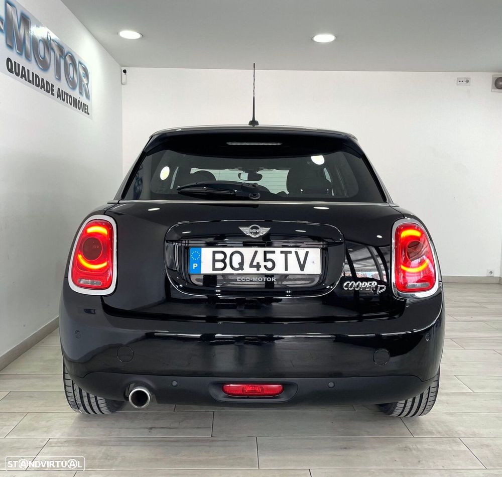 MINI 5 Portas Cooper D Aut. Seven - 18