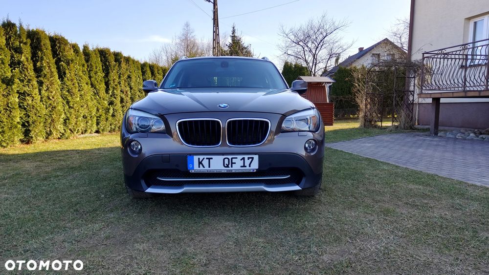BMW X1 sDrive18d xLine - 12