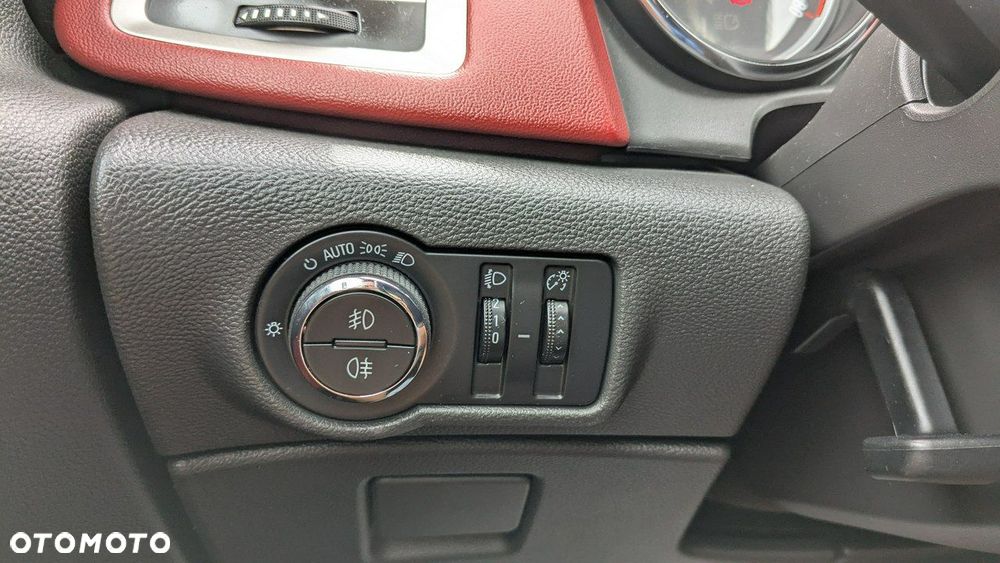 Opel Astra - 34