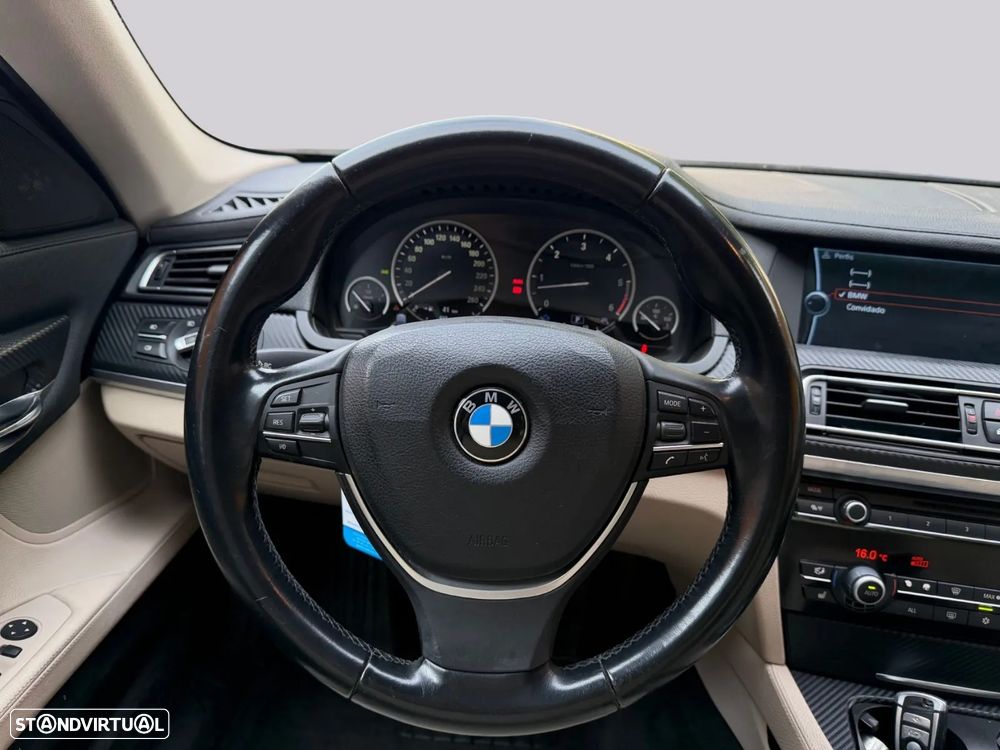 BMW 740 - 22