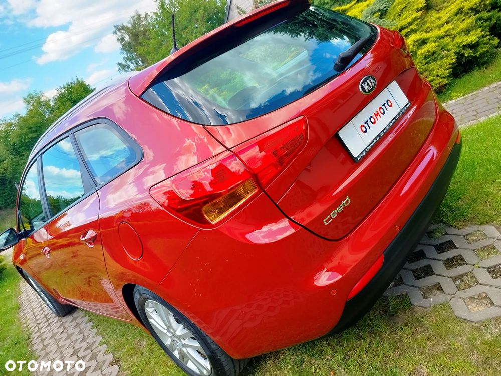 Kia Ceed 1.4 CVVT SW LX - 10