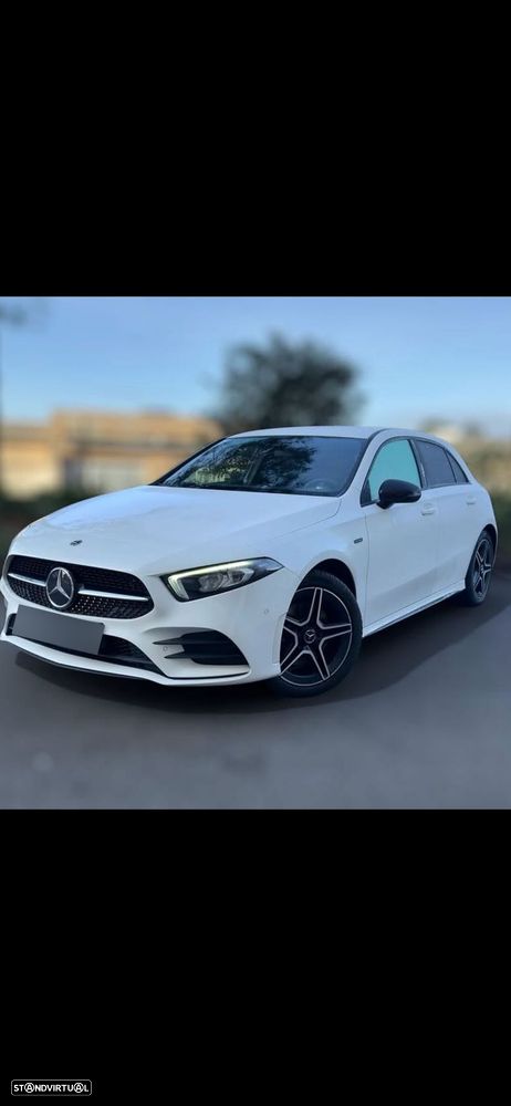 Mercedes-Benz A 250 e AMG Line - 1