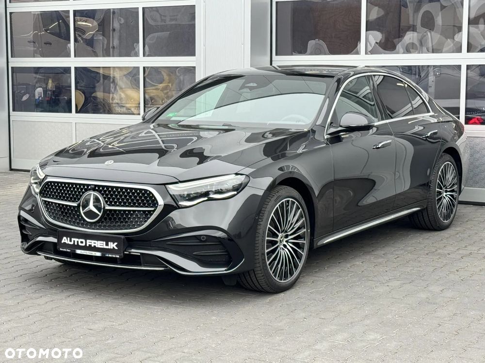 Mercedes-Benz Klasa E 300 de PHEV 4-Matic AMG 9G-Tronic - 4