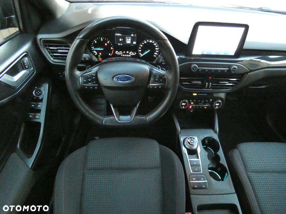 Ford Focus ver-2-0-ecoblue-st--line - 37