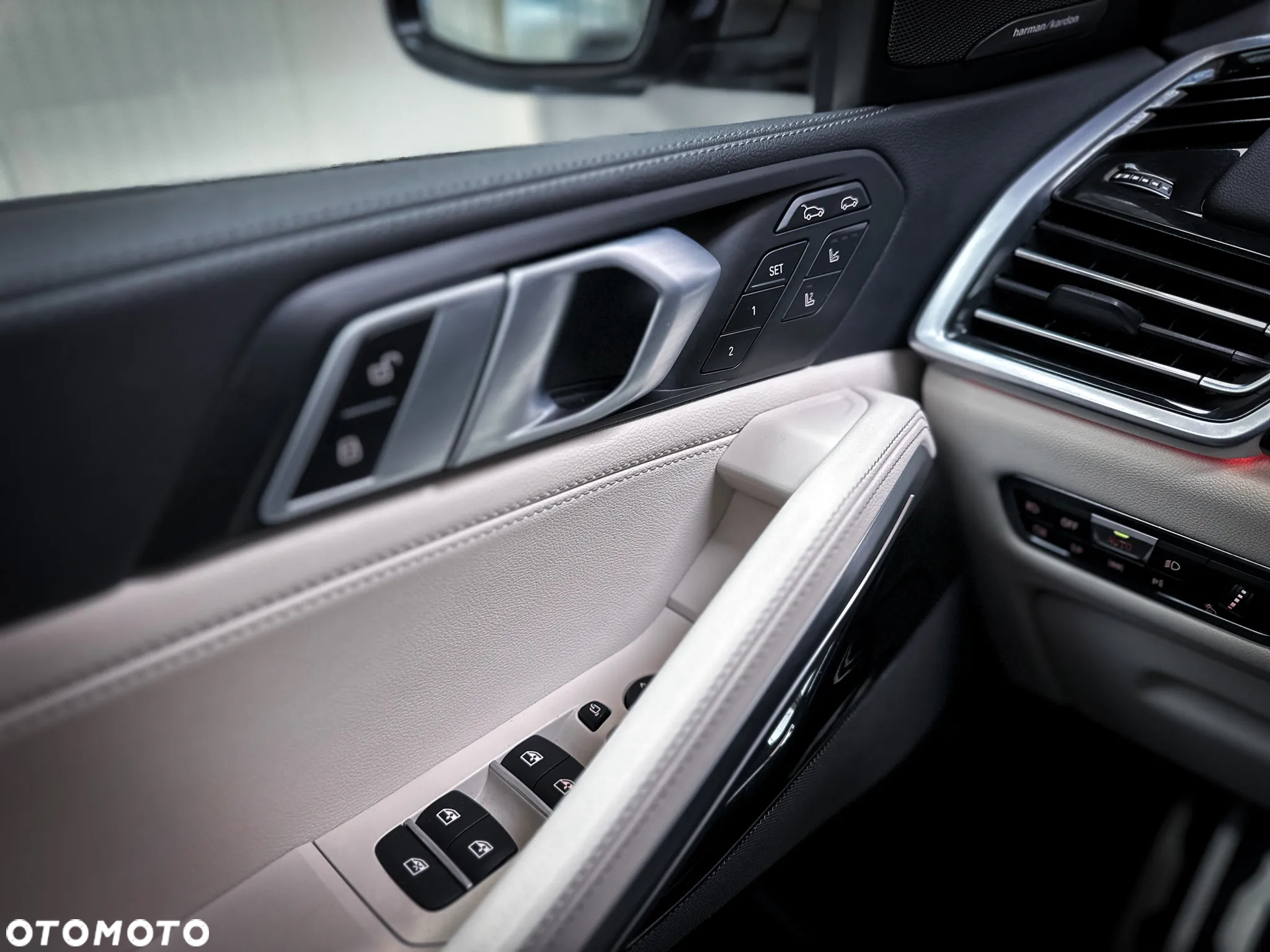 BMW X6M - 23