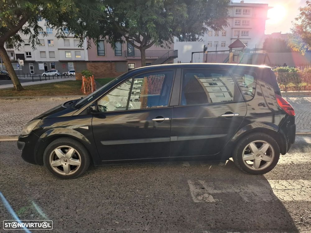 Renault Scénic - 1