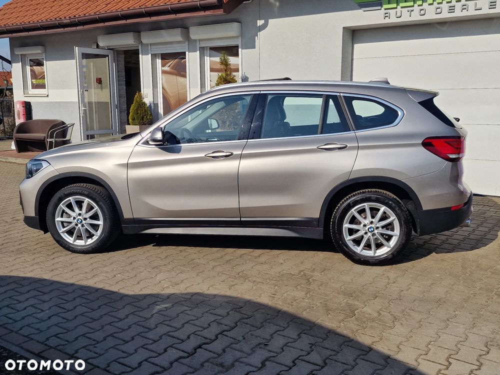 BMW X1 sDrive20i Advantage sport - 9