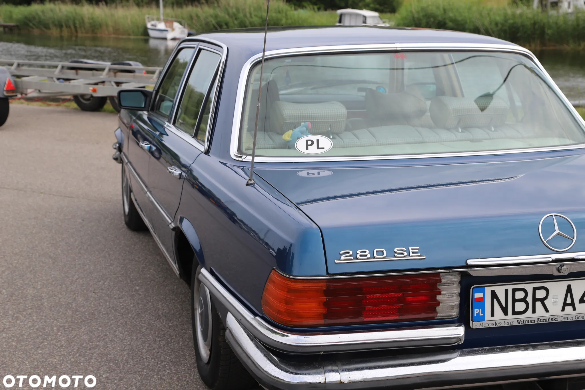 Mercedes-Benz 280 - 11