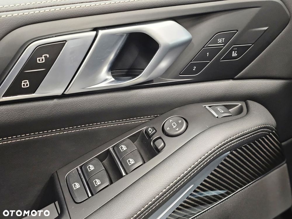 BMW X5 xDrive40i - 23