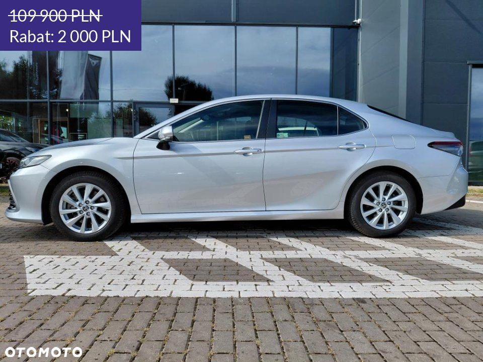 Toyota Camry - 2