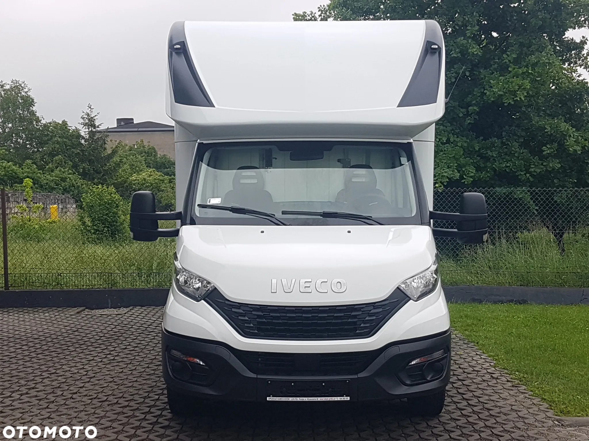 Iveco DAILY KONTENER NISKOPODŁOGOWY 4,43x2,23x2,42 SKLEP FOODTRUCK BAR KLIMA KONIOWÓZ KAMPER - 15
