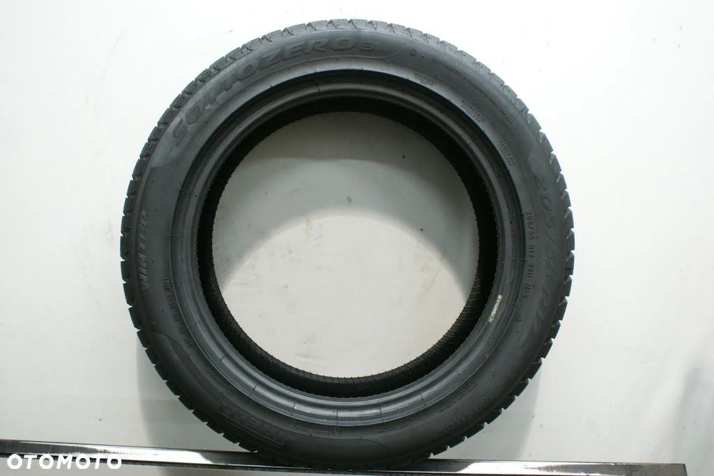 205/55R17 PIRELLI WINTER SOTTOZERO 3 , 6,7mm 2021r - 3