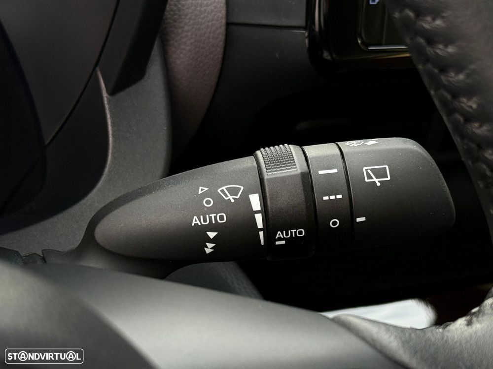 Toyota Yaris Cross 1.5 HDF Luxury - 14