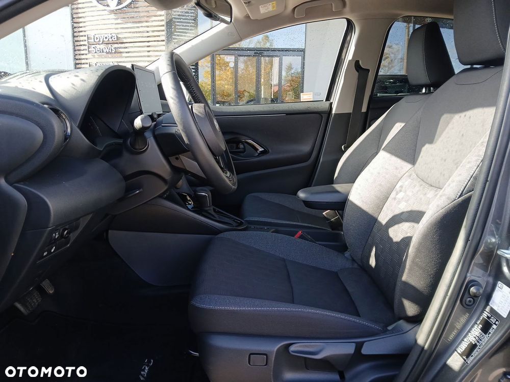 Toyota Yaris Hybrid 1.5 Style - 17